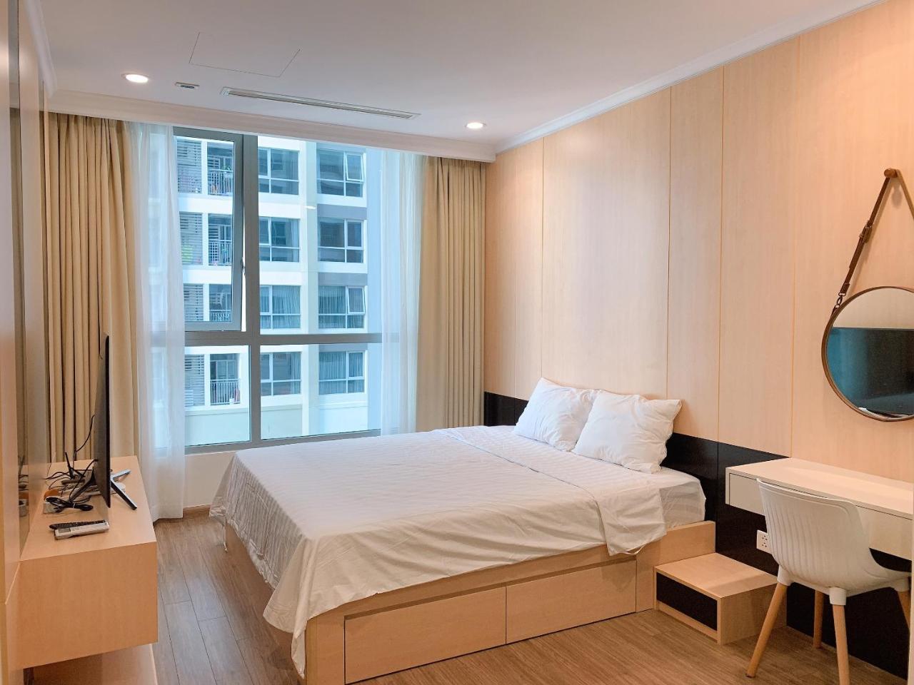 Homes By Christine - Vinhomes Central Park Ho Chi Minh City Exterior photo