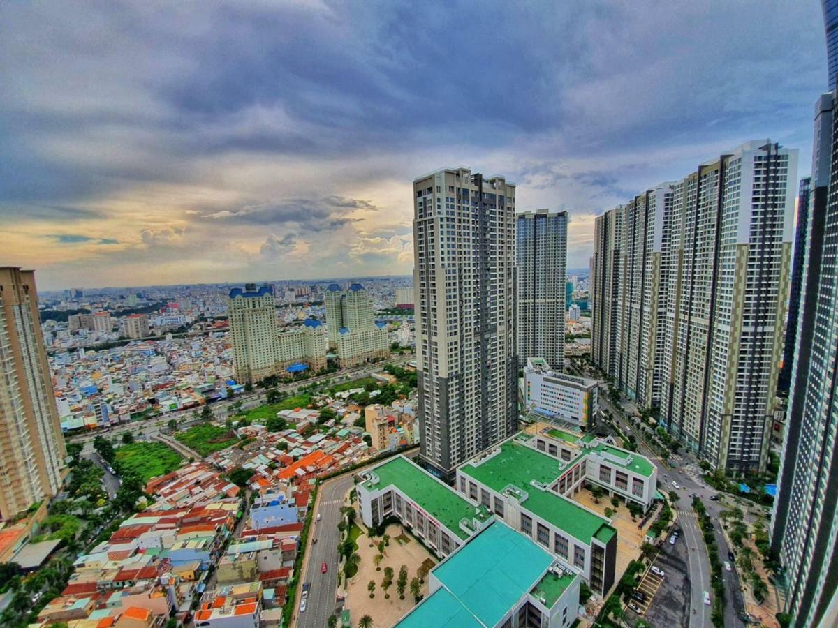 Homes By Christine - Vinhomes Central Park Ho Chi Minh City Exterior photo