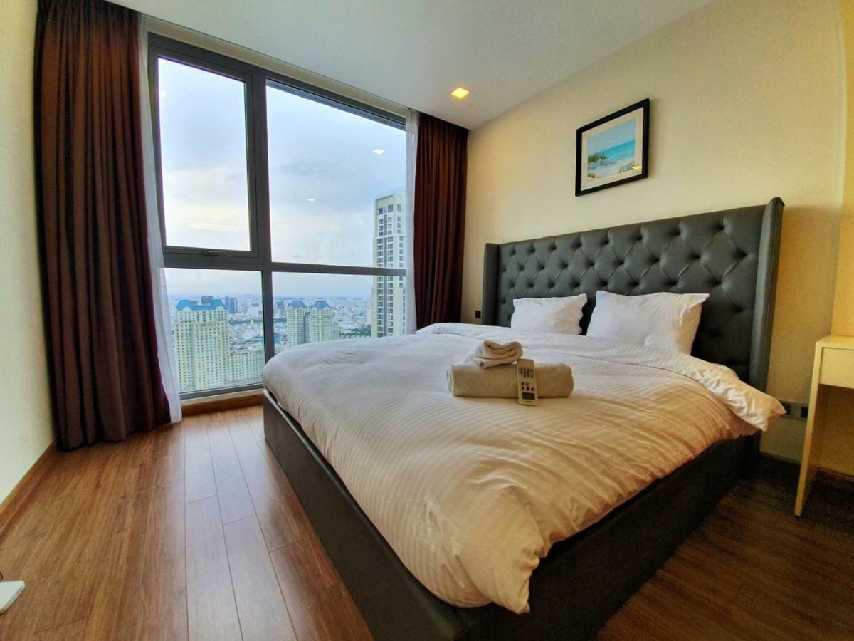 Homes By Christine - Vinhomes Central Park Ho Chi Minh City Exterior photo